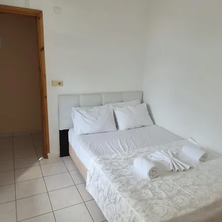 Aparthotel Oeznur 4*