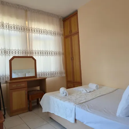 Oeznur Apartmanhotel 4*