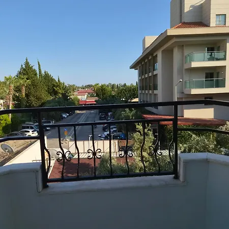 Oeznur Apartmanhotel