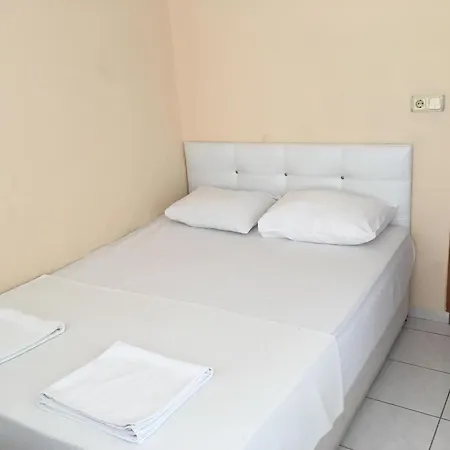 Aparthotel Oeznur 4*