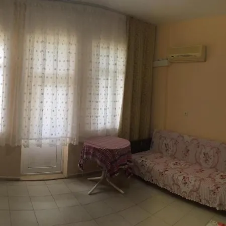 Oeznur 公寓式酒店