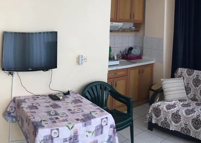 Aparthotel Oeznur 4*
