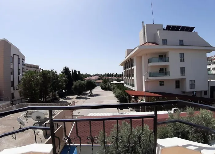 Oeznur Aparthotel