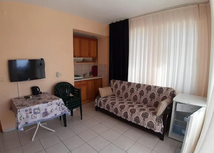 Oeznur Aparthotel Side
